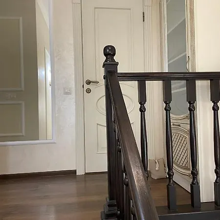 Vip Penthouse アパート リヴィウ