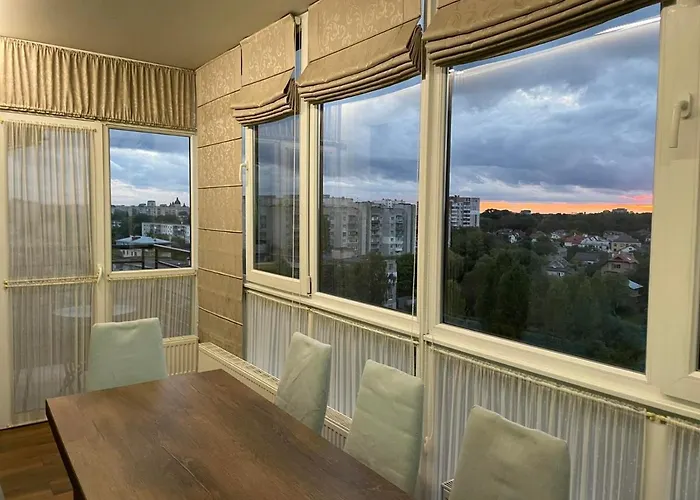 Vip Penthouse Apartman Lviv